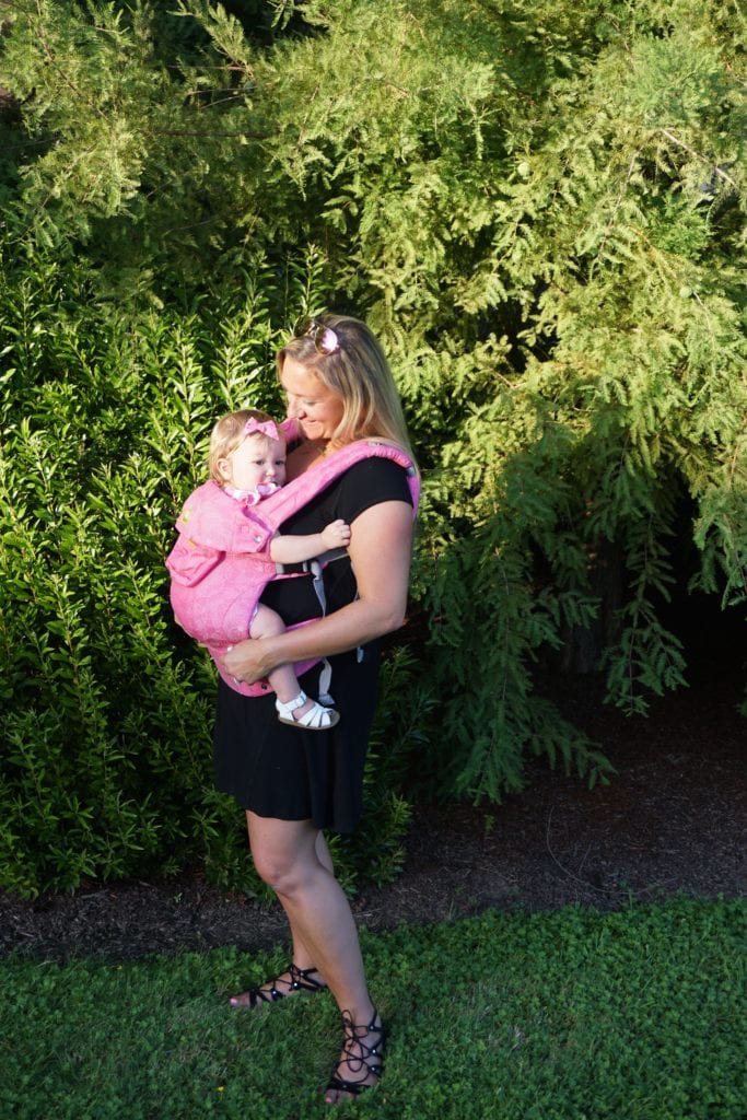 baby wearing, baby carrier, lillebaby, baby girl 