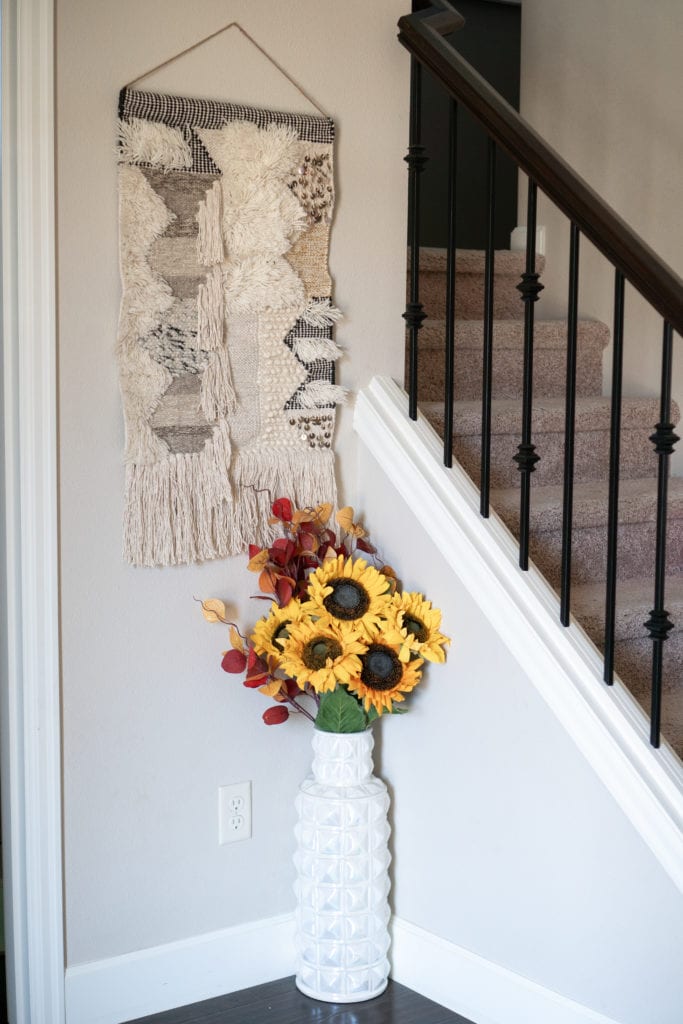 Our Fall home decor tour! Simple fall home decor updates with touches of buffalo plaid, oranges, and neutrals. Modern farmhouse style.