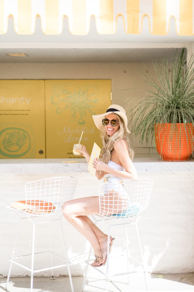 What to Wear in Palm Springs