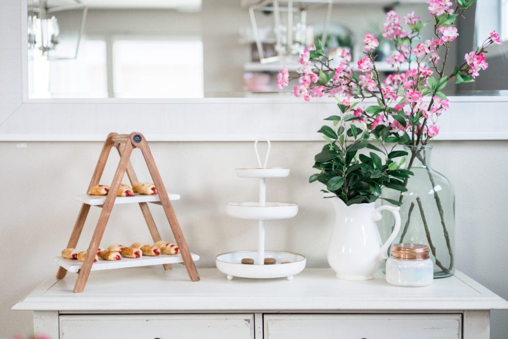 Mother's Day Brunch Ideas at Home - Momosas and Macarons 