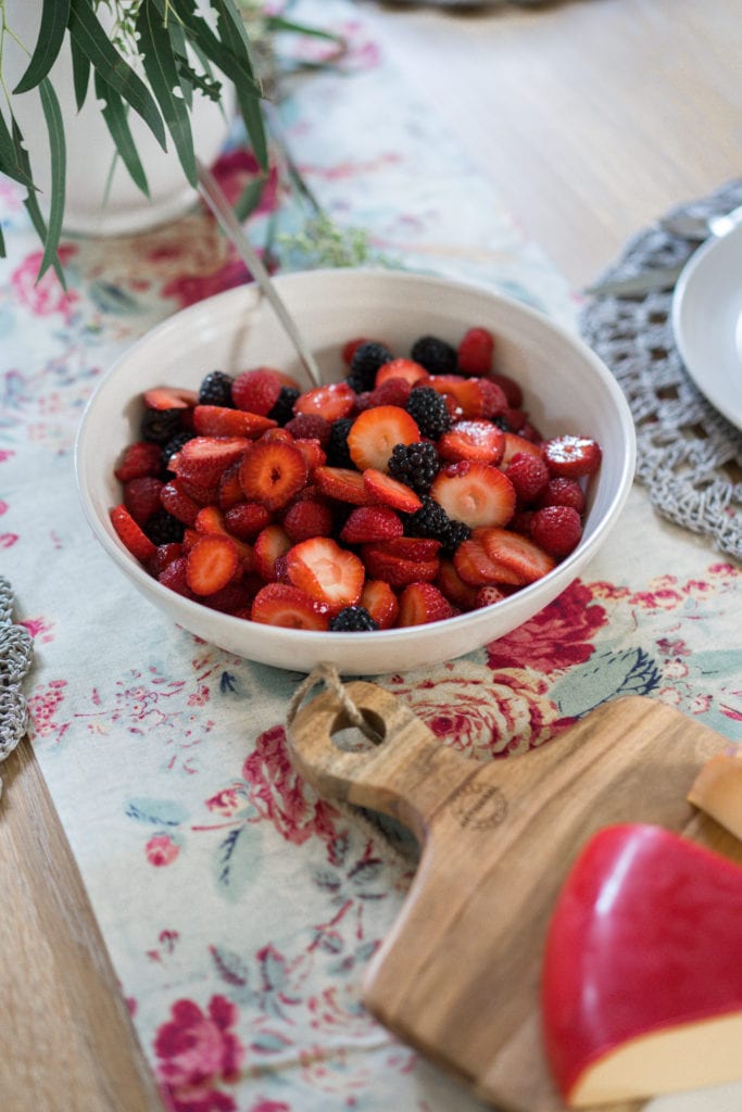 Mother's Day Brunch Ideas at Home - Momosas and Macarons 