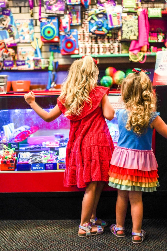 How to Beat Summer Boredom - A Day at Chuck E. Cheese