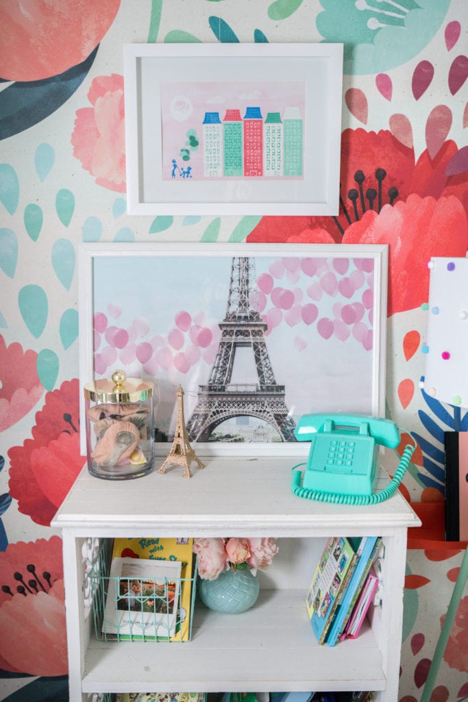 Bright and Colorful Girls Room Decor Ideas