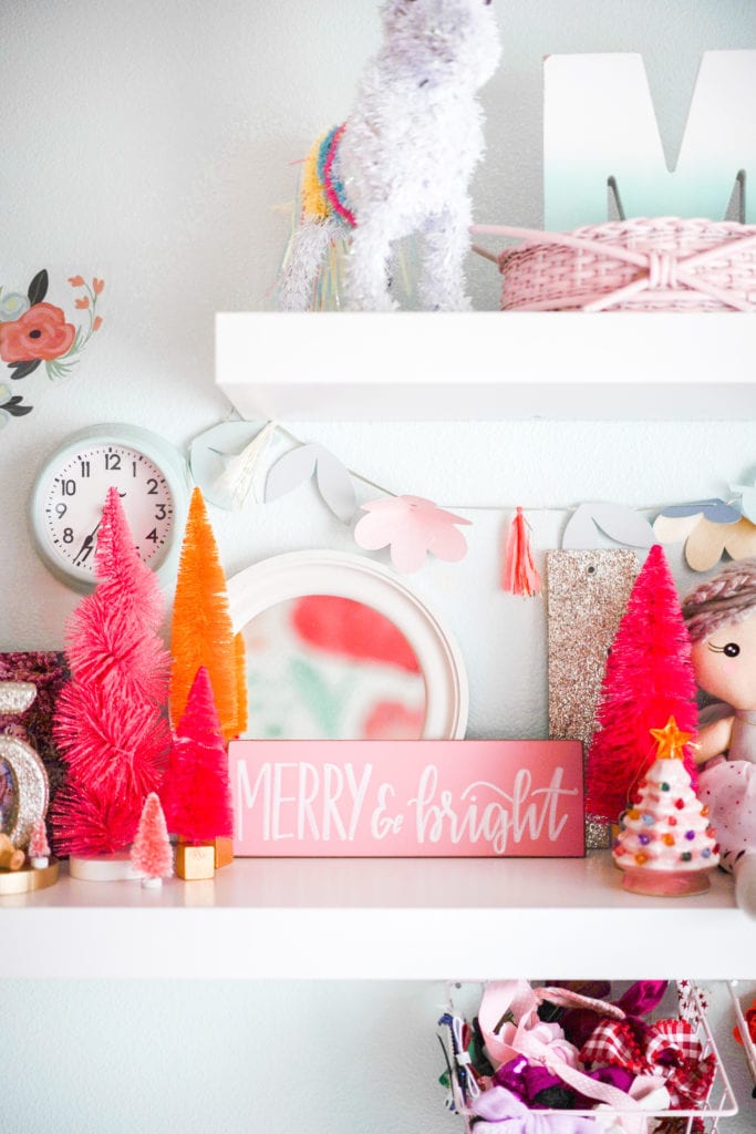 Bright and Colorful Christmas Decorations - Holiday Home Tour