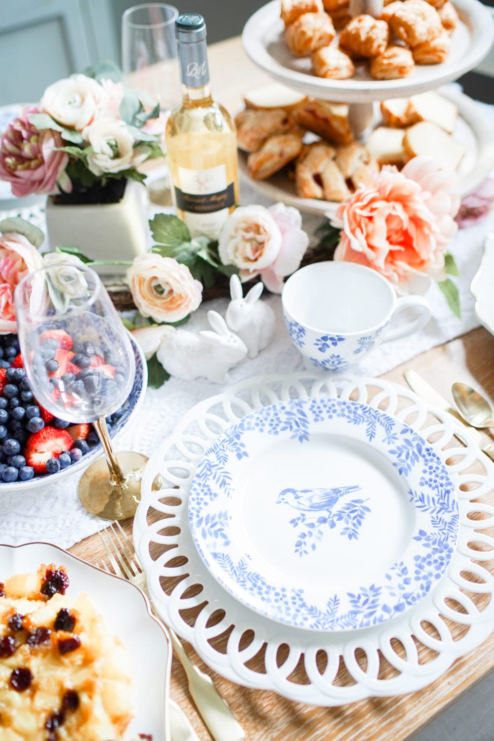 Beautiful Spring Tablescape Ideas -, image size:1000x1500