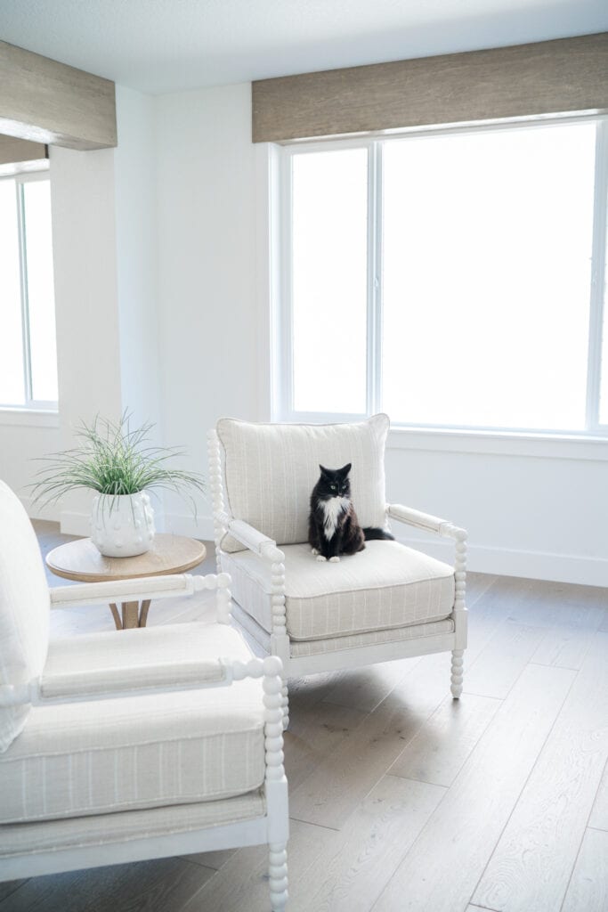 Sitting Room Decor Plus Spindle Chair Favorites 