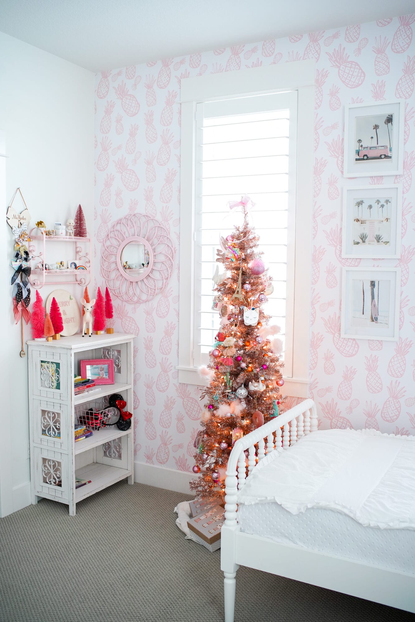 Little Girls Christmas Bedroom Decor - A Rose Gold Tree Kids Will Love!