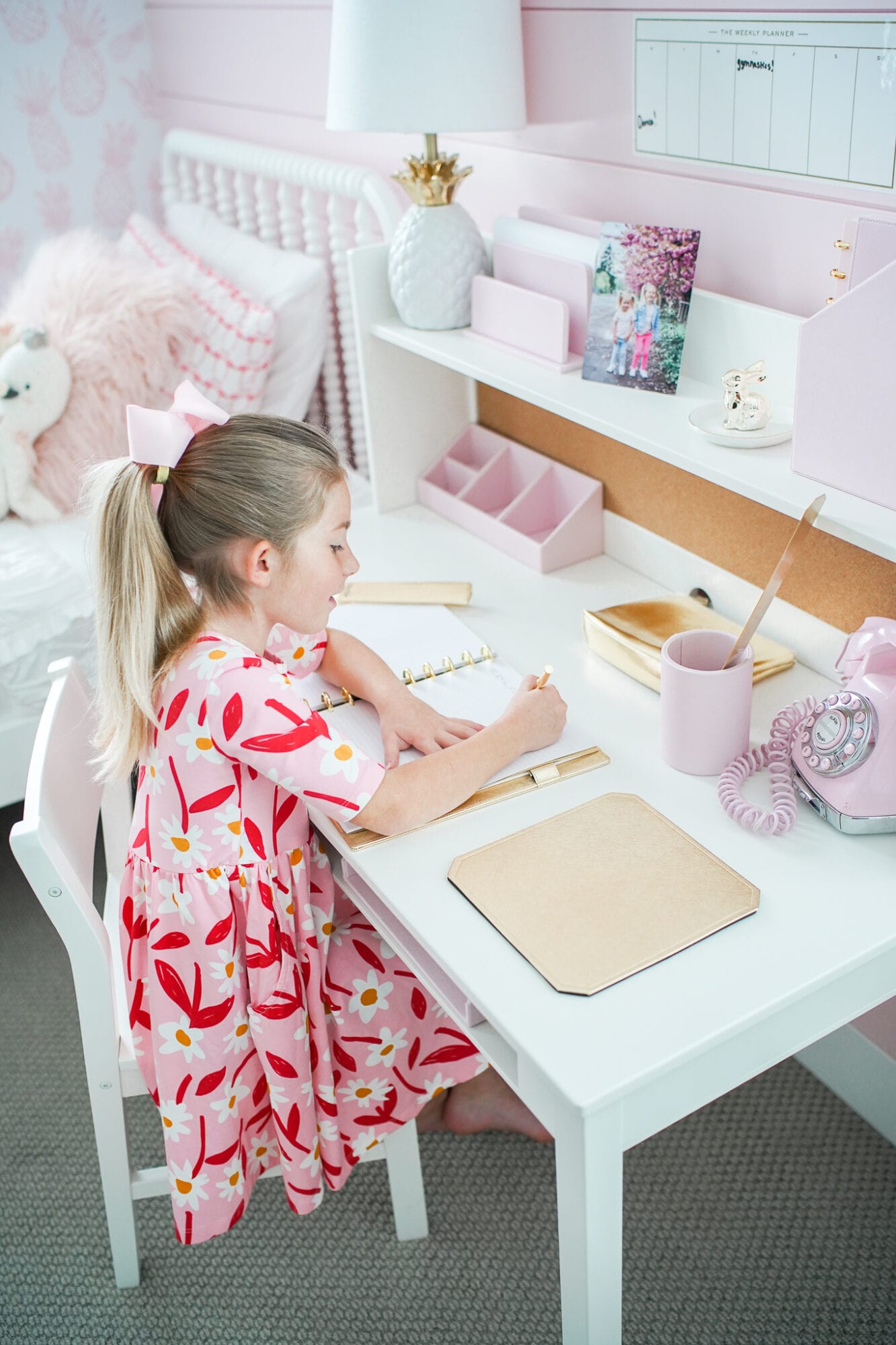 Little Girls Desk with Hutch and Chair