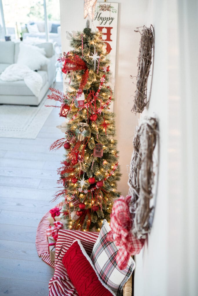Red Christmas Decorations 