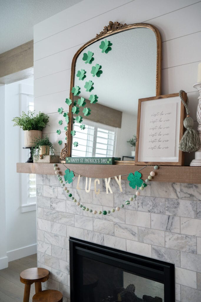 Easy Saint Patricks Day Decor Ideas - A DIY!