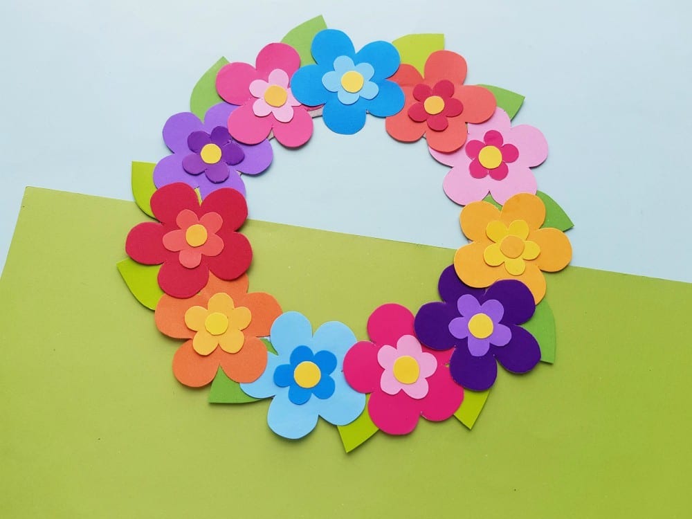 15 Easy Flower Crafts for Kids