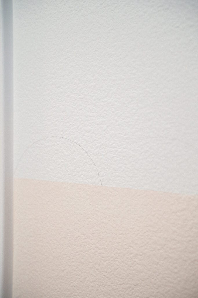 How To Paint a Scalloped Wall Border