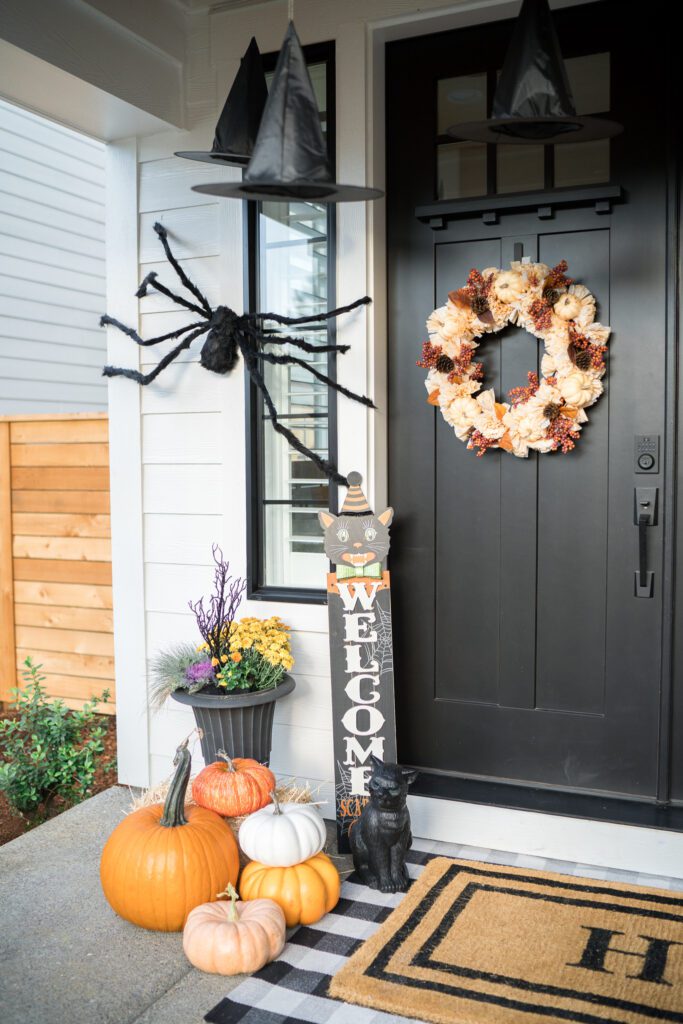 How To Hang Giant Halloween Spiders on Your House!