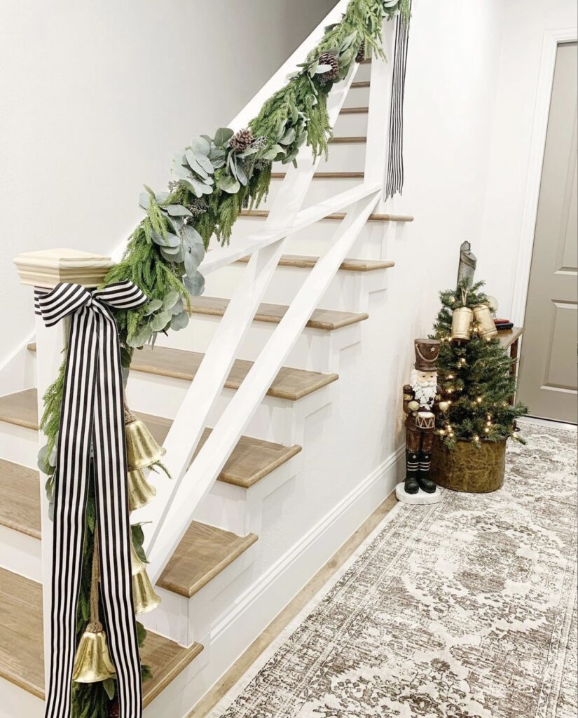 Christmas Staircase Decor