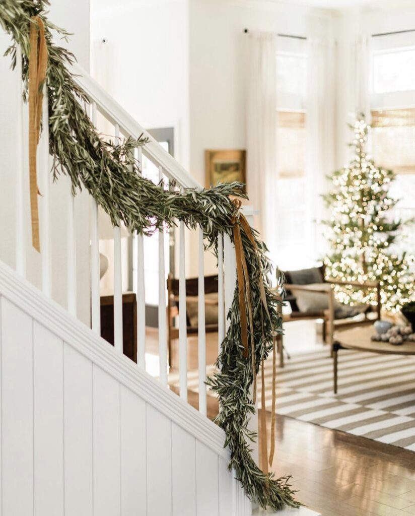 Christmas Staircase Decor
