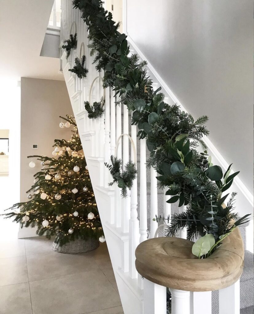 Christmas Staircase Decor