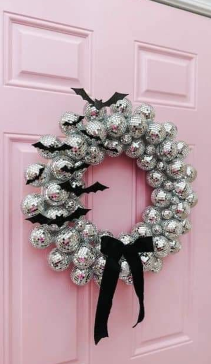 Girly Halloween Decor Ideas