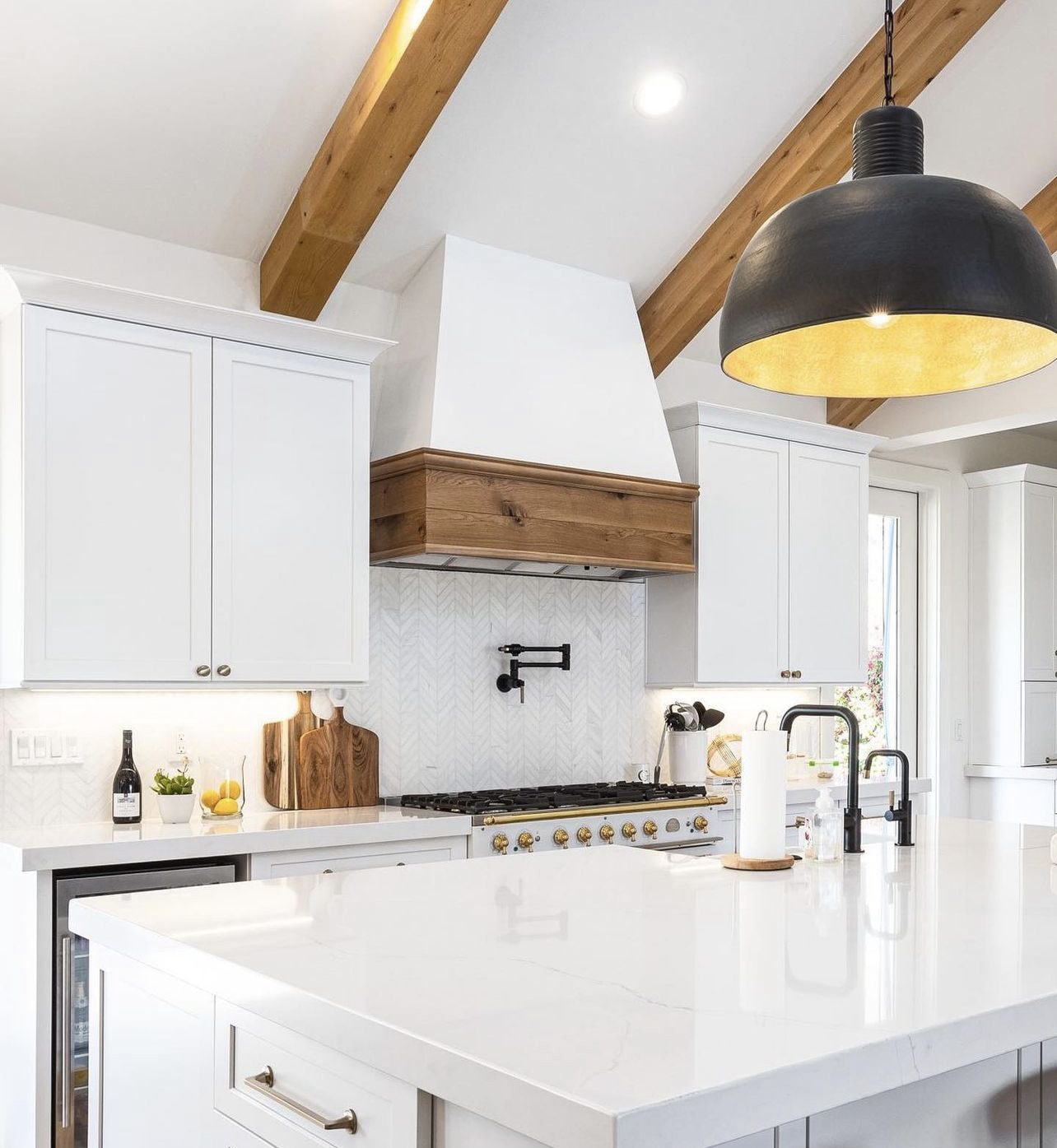 Kitchen Hood Vent with Wood Trim Over 20 Ideas You Will Love!