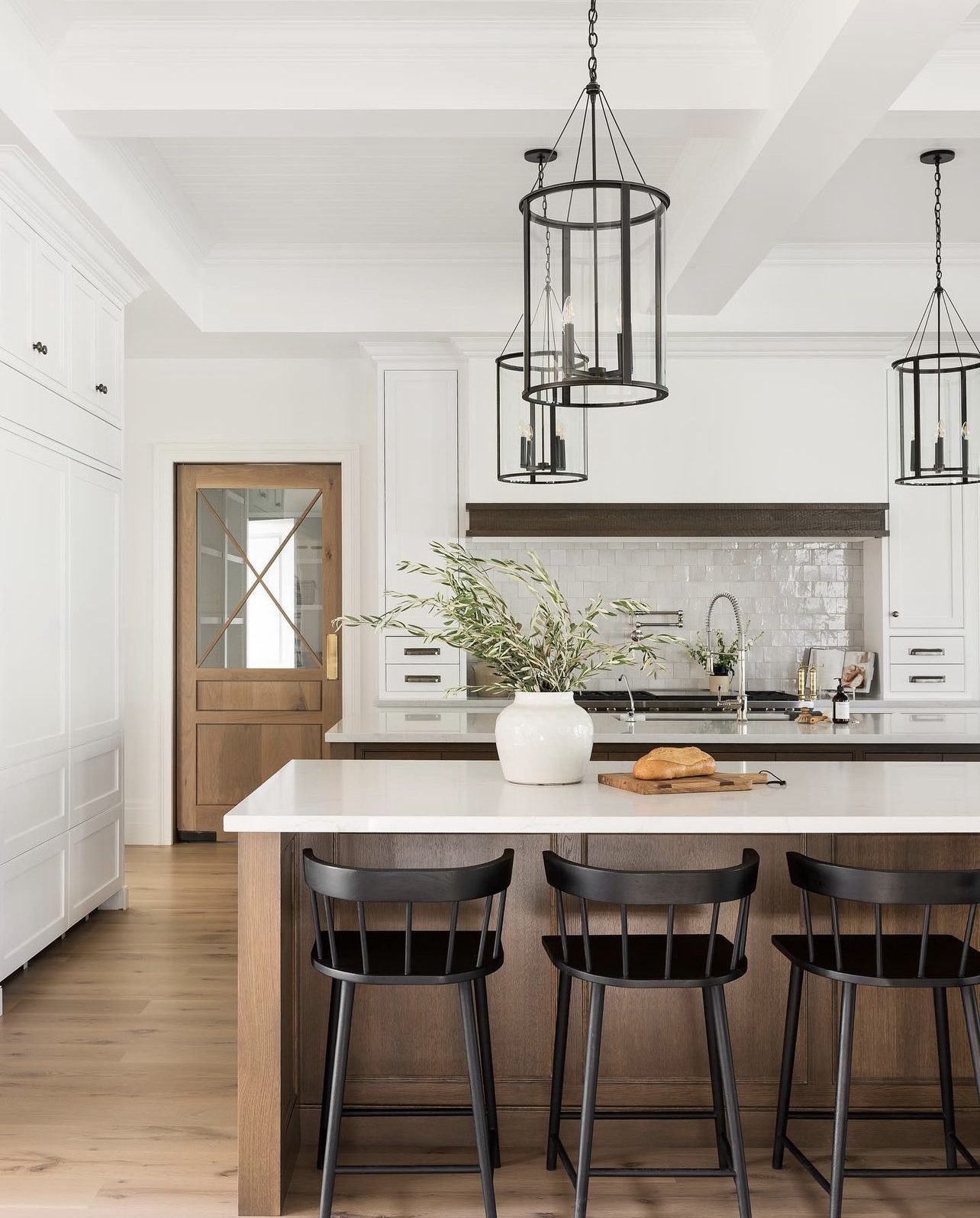 Kitchen Hood Vent with Wood Trim Over 20 Ideas You Will Love!