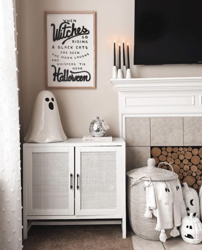 Girly Halloween Decor Ideas