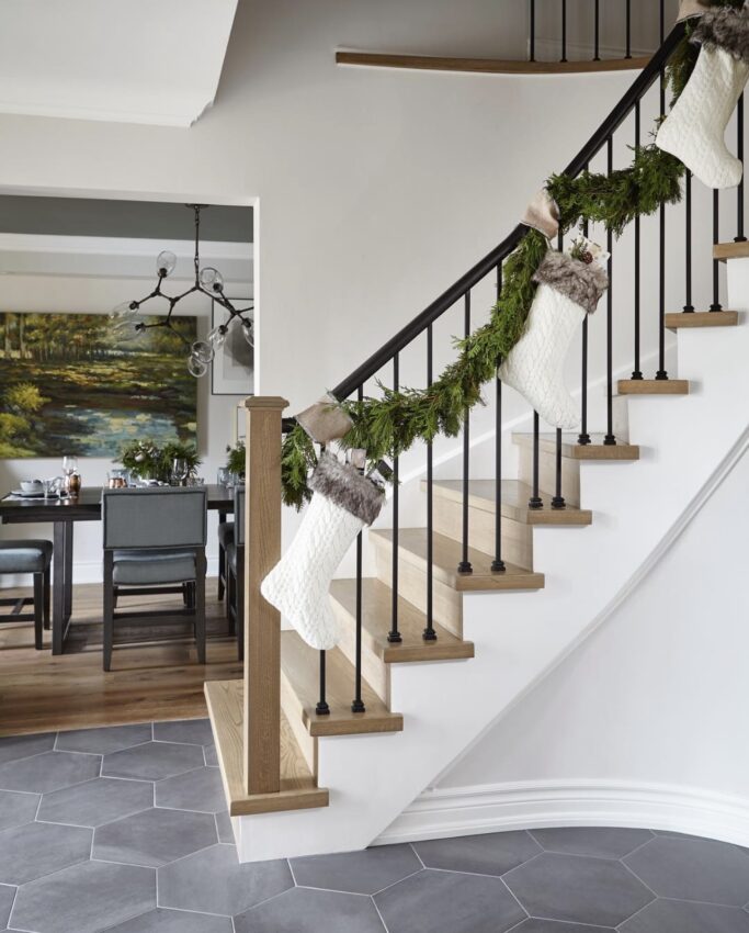 Christmas Staircase Decor