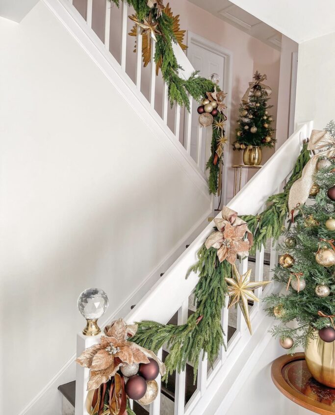 Christmas Staircase Decor