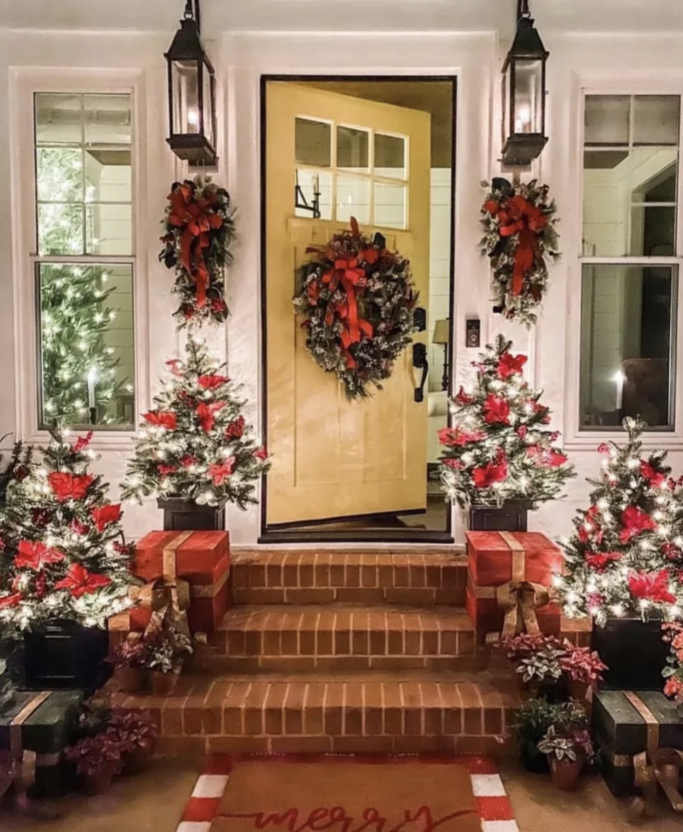 Over 25 Front Porch Christmas Decor Ideas You Will Love!