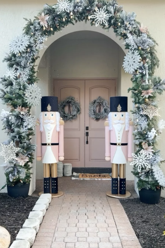 Over 25 Front Porch Christmas Decor Ideas You Will Love!