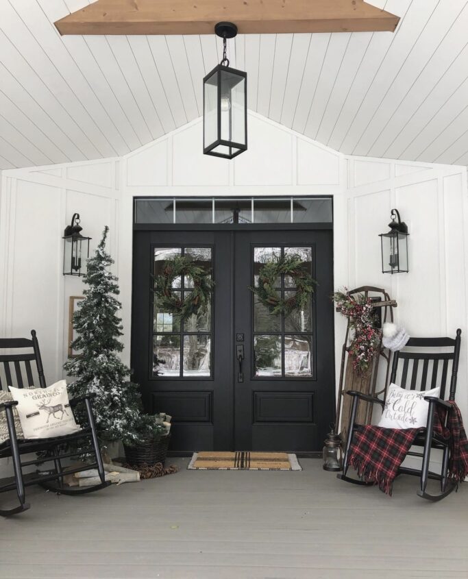 Over 25 Front Porch Christmas Decor Ideas You Will Love!