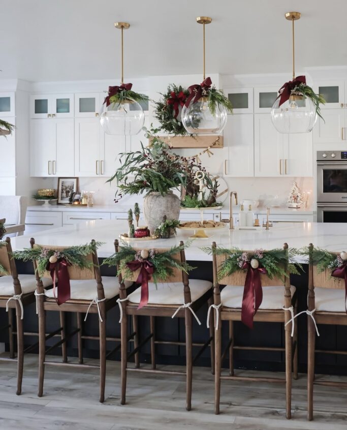 Christmas Kitchen Island Centerpiece Decor Ideas for 2025