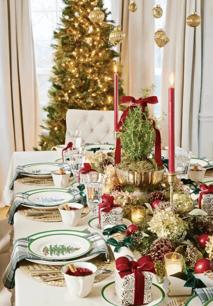 Classic Red Christmas Decorations for 2025 You'll Love!