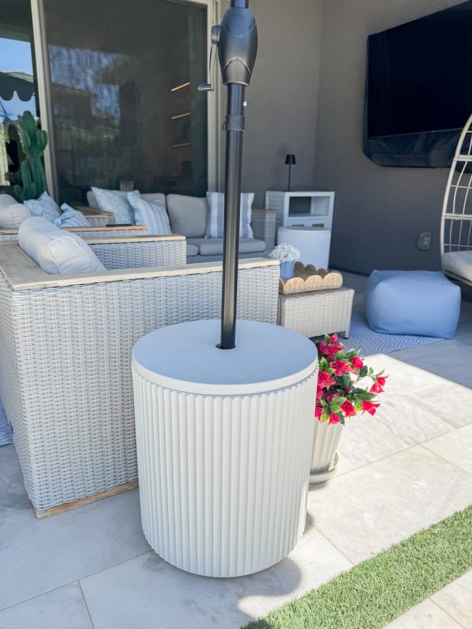 Backyard Shade Ideas for Hot Climates- Veradek Umbrella Table Review