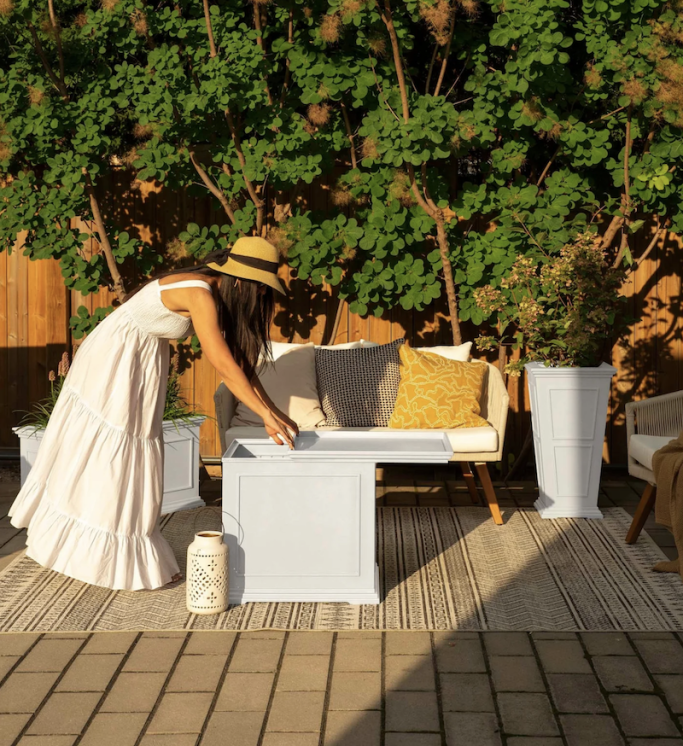 Backyard Shade Ideas for Hot Climates- Veradek Umbrella Table Review