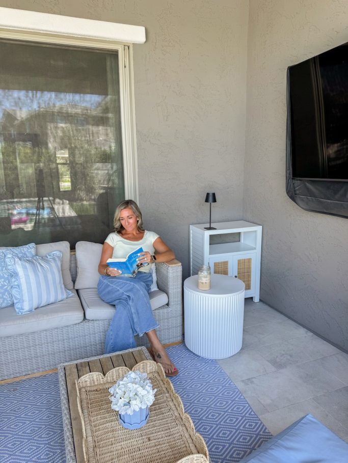 Backyard Shade Ideas for Hot Climates- Veradek Umbrella Table Review