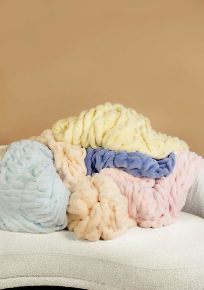 Minky Couture blanket comparison. Which Minky Couture blanket should you buy?